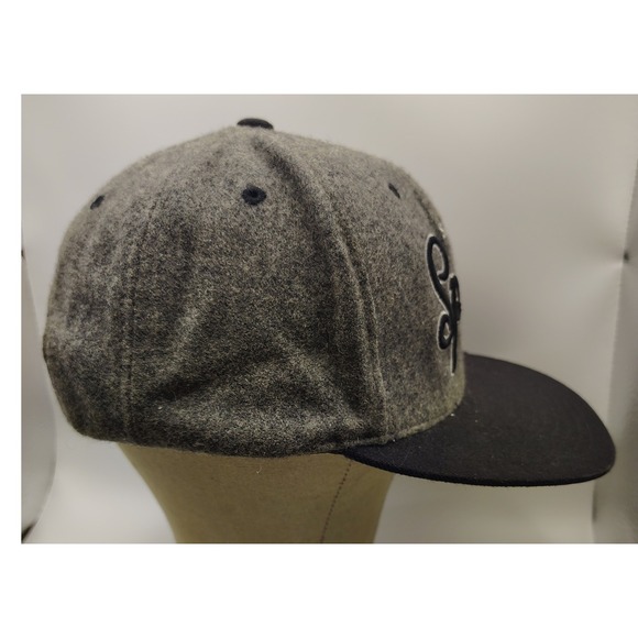 Mitchell Ness San Antonio Spurs Hardwood Classics Wool Snapback Hat Gray Black - Picture 4 of 7